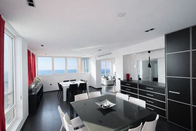 4 soverom Penthouse til salgs i Poniente, Benidorm med svømmebasseng garasje - € 1 450 000 (Ref: 9877921)