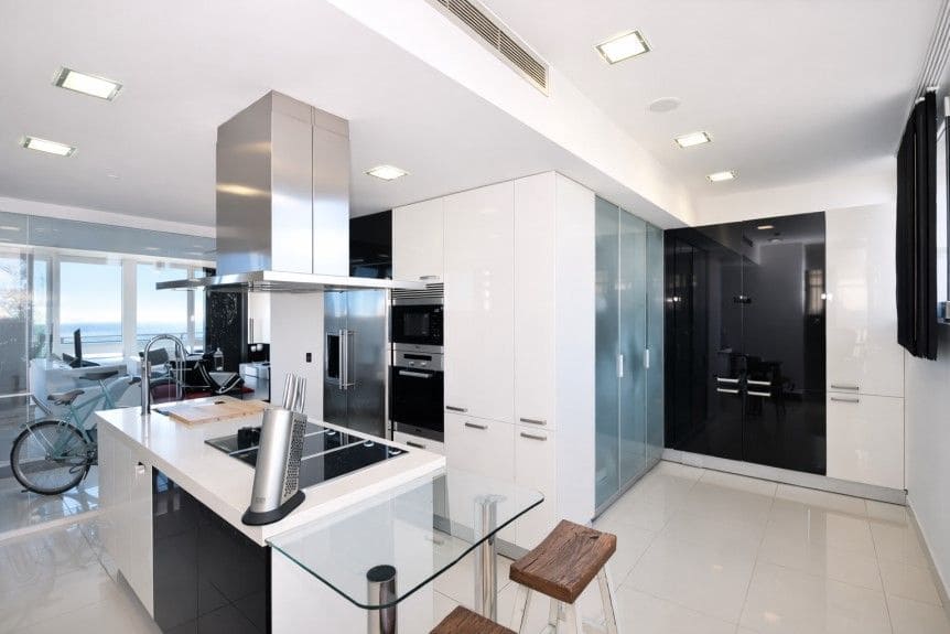 4 soverom Penthouse til salgs i Benidorm med svømmebasseng garasje - € 1 450 000 (Ref: 9877921)