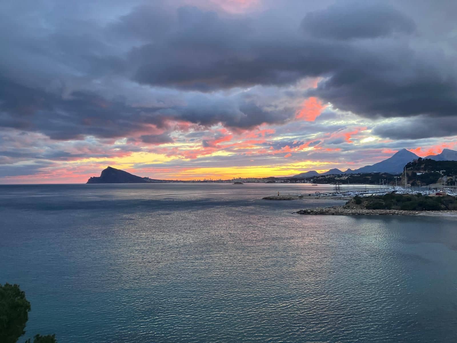 1 soverom Leilighet til leie i Altea med svømmebasseng garasje - € 1 250 (Ref: 9884026)