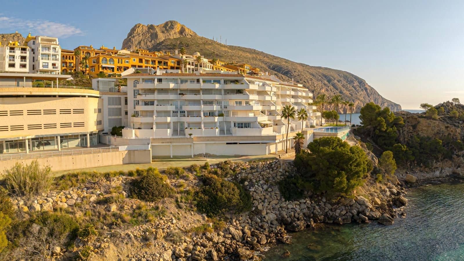 1 soverom Leilighet til leie i Altea med svømmebasseng garasje - € 1 250 (Ref: 9884026)