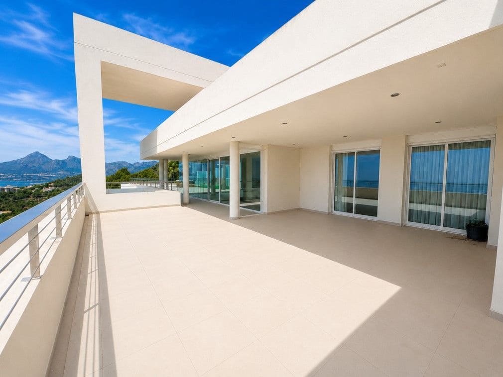 3 sypialnia Apartament na sprzedaż w Altea z basenem garażem - 990 000 € (Ref: 9902818)
