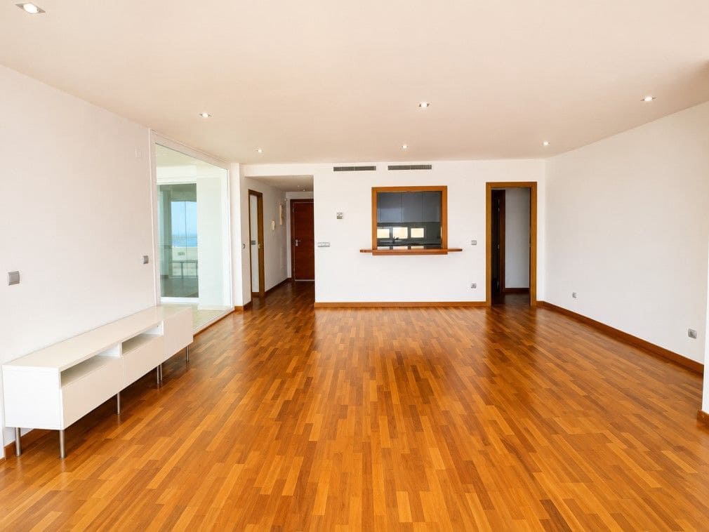3 sypialnia Apartament na sprzedaż w Altea z basenem garażem - 990 000 € (Ref: 9902818)
