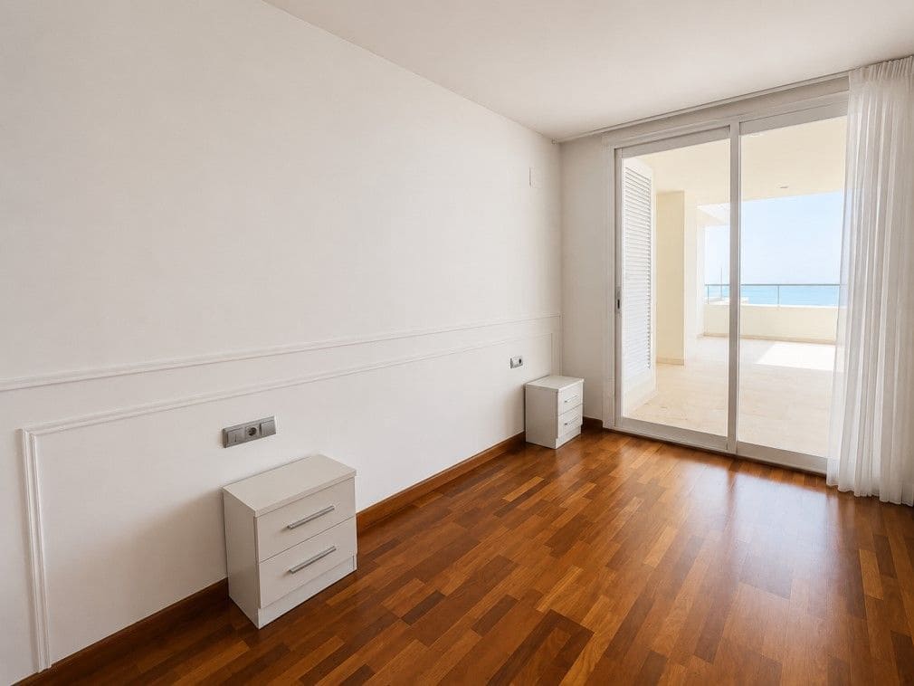 3 sypialnia Apartament na sprzedaż w Altea z basenem garażem - 990 000 € (Ref: 9902818)