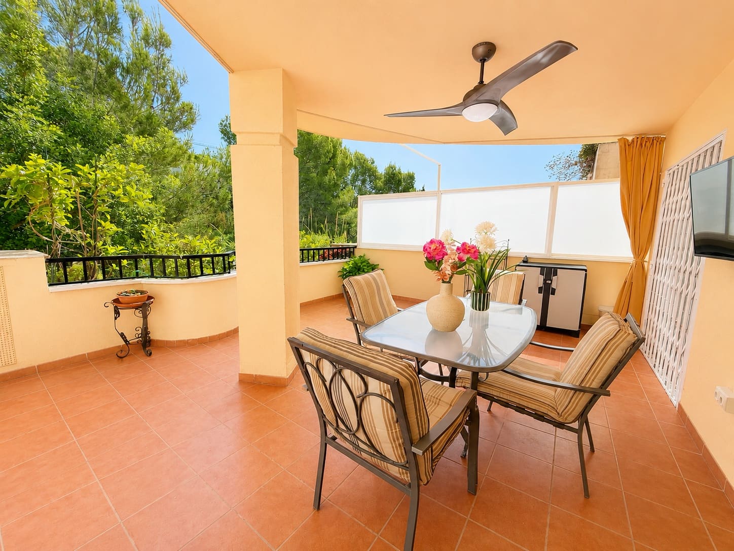 1 soveværelse Lejlighed til leje i Altea med swimmingpool garage - € 1.250 (Ref: 9910033)