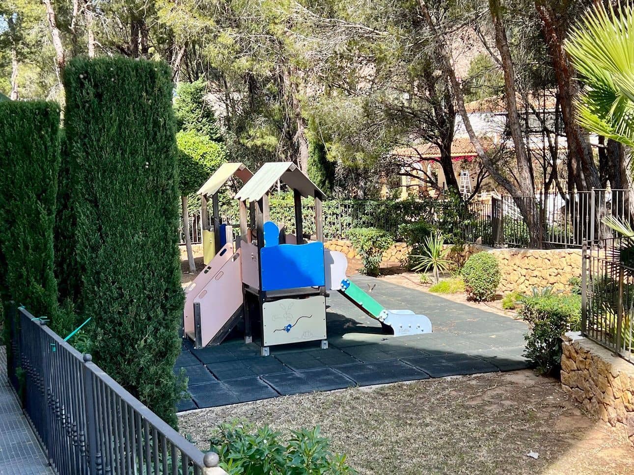 1 soveværelse Lejlighed til leje i Altea med swimmingpool garage - € 1.250 (Ref: 9910033)