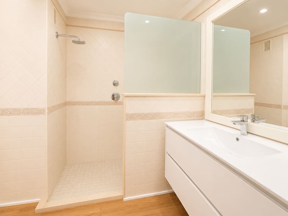 2 quarto Apartamento para venda em Altea com piscina garagem - 525 000 € (Ref: 9937509)