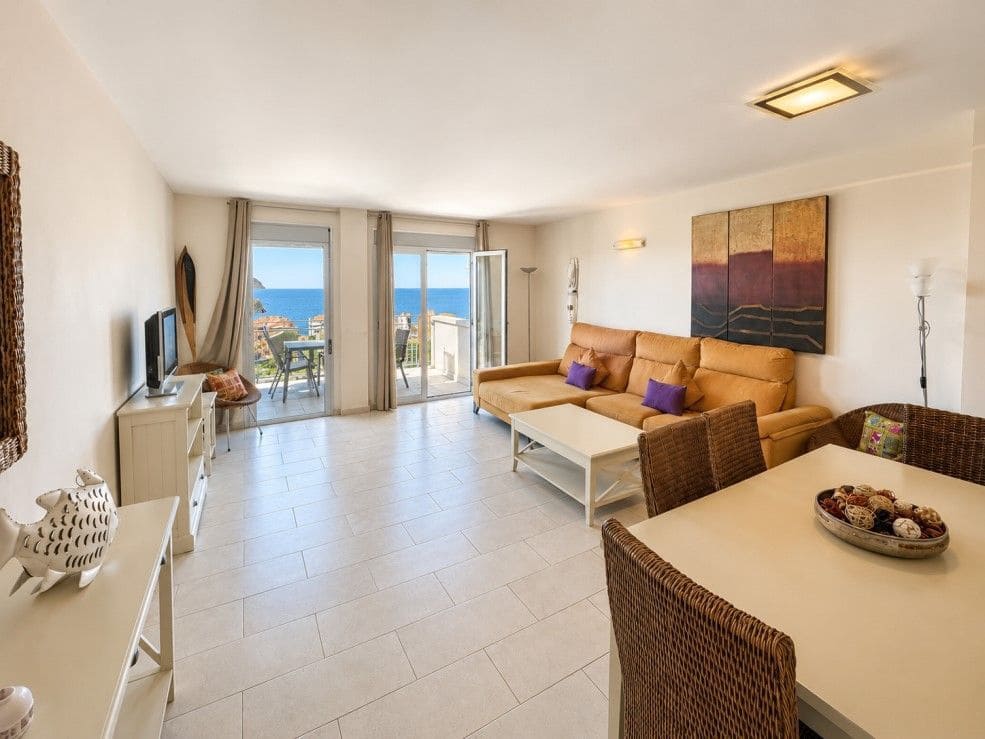 2 quarto Penthouse para venda em Altea com piscina garagem - 330 000 € (Ref: 9945110)
