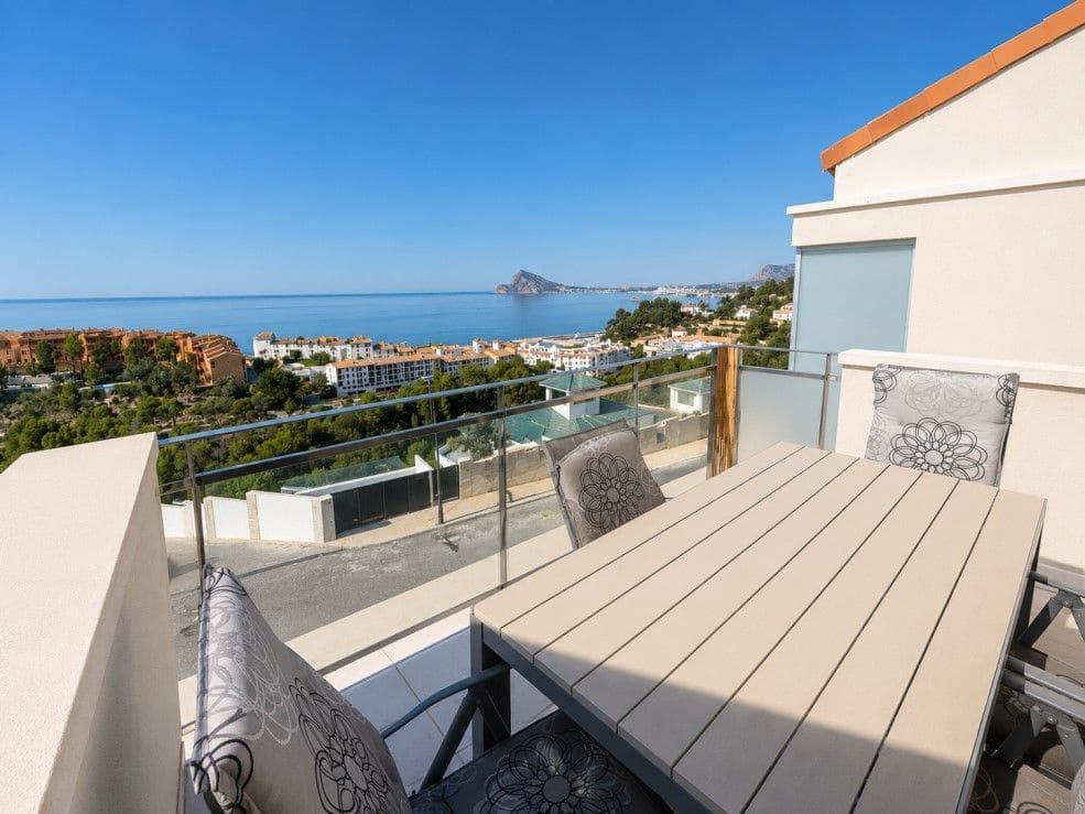 2 quarto Penthouse para venda em Altea com piscina garagem - 330 000 € (Ref: 9945110)