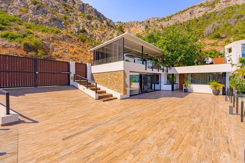 5 soveværelse Villa til salg i Altea med garage - € 2.810.000 (Ref: 9953742)
