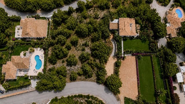 Ubebygd land til salgs i Altea - € 420 000 (Ref: 9967172)