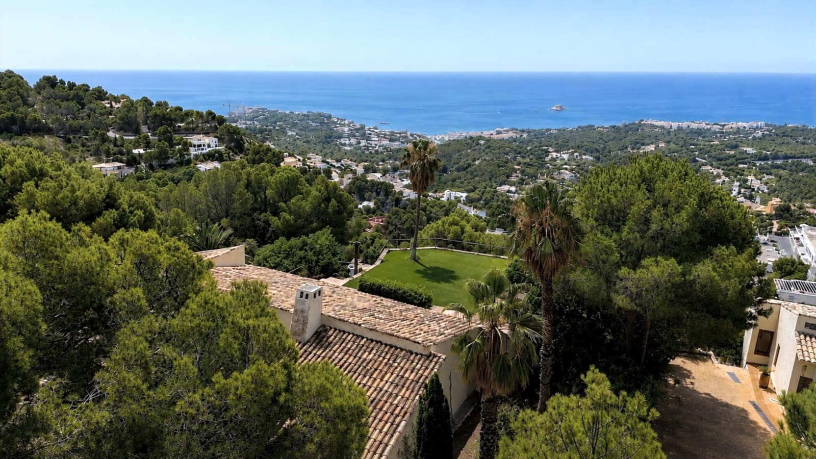 Ubebygd land til salgs i Altea - € 420 000 (Ref: 9967172)