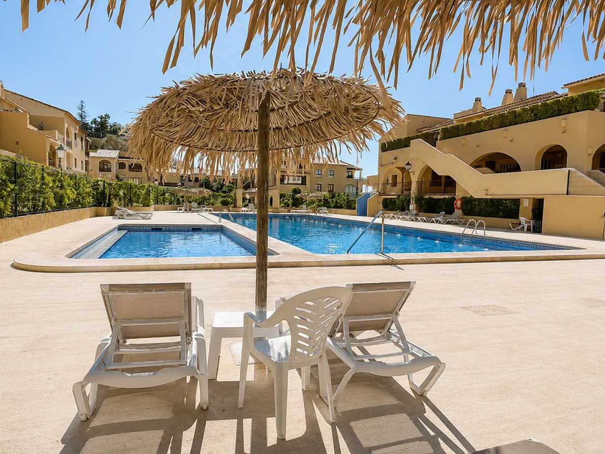 2 soverom Leilighet til salgs i Altea med svømmebasseng garasje - € 435 000 (Ref: 9972854)