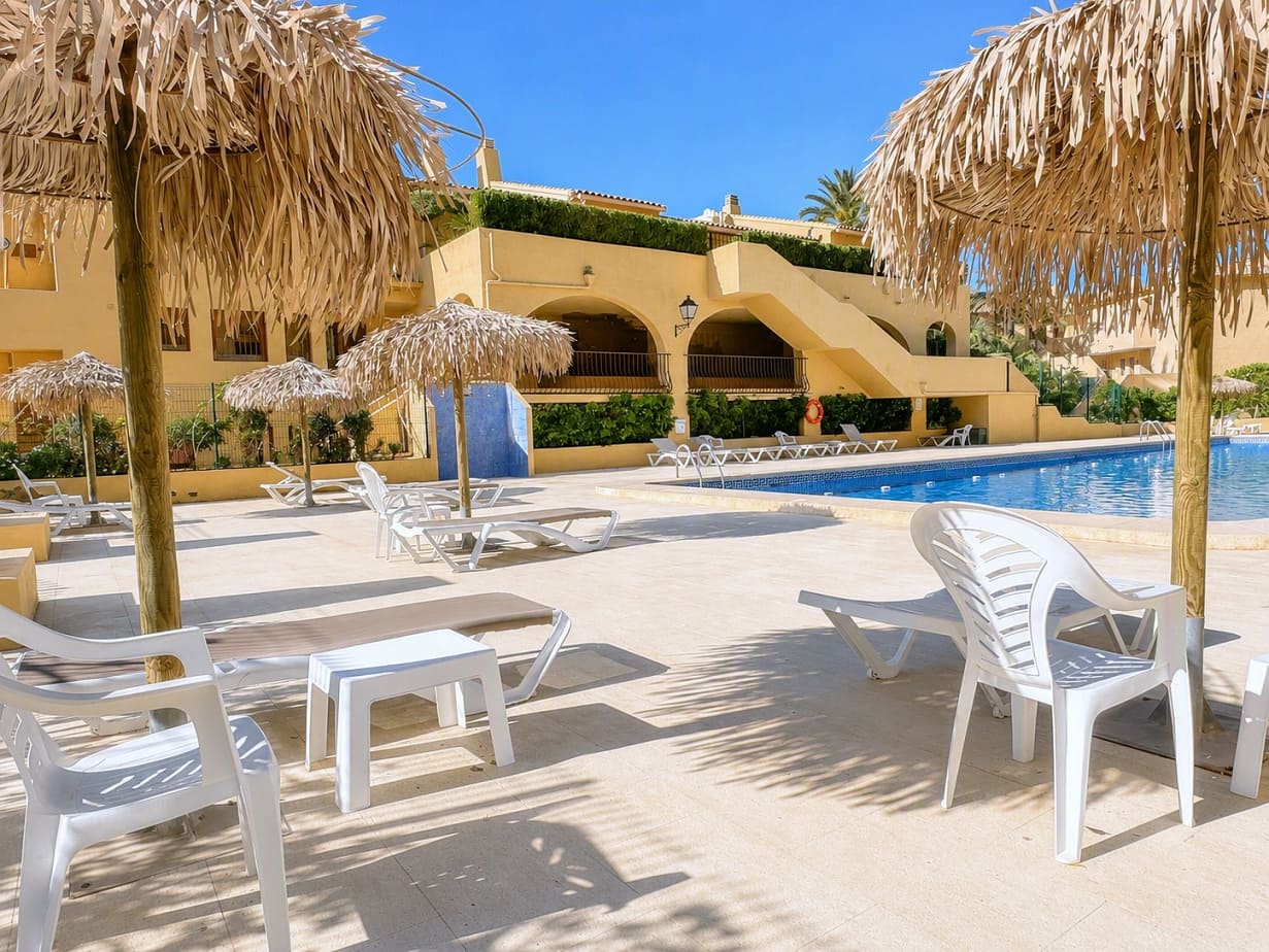 2 soverom Leilighet til salgs i Altea med svømmebasseng garasje - € 435 000 (Ref: 9972854)