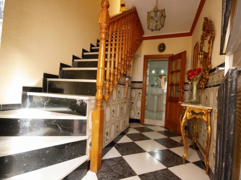 3 bedroom Townhouse for sale in Coin - € 170,000 (Ref: 10040733)