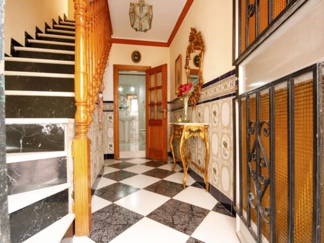 3 soveværelse Byhus til salg i Coín - € 170.000 (Ref: 10040733)