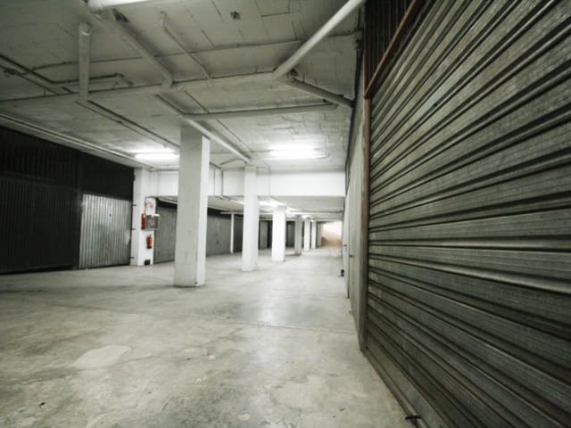 Garage till salu i Coín - 28 000 € (Ref: 10173793)