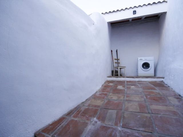 Casa de 2 habitaciones en Guaro en alquiler - 750 € (Ref: 10176992)
