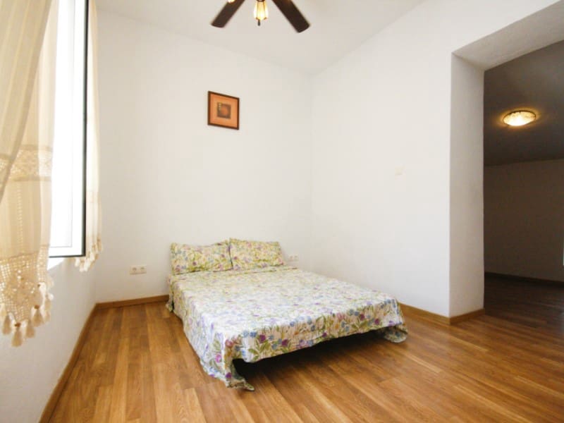2 slaapkamer Huis te huur in Guaro - € 750 (Ref: 10176992)