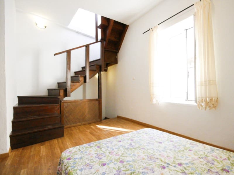 2 slaapkamer Huis te huur in Guaro - € 750 (Ref: 10176992)