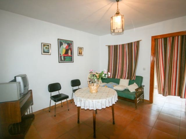 11 makuuhuone Omakotitalo myytävänä paikassa Tolox mukana 
autotalli - 397 950 € (Ref: 5890084)