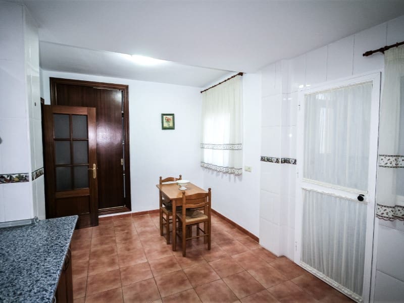 3 bedroom Flat for rent in Coin with garage - € 1,000 (Ref: 6096728)