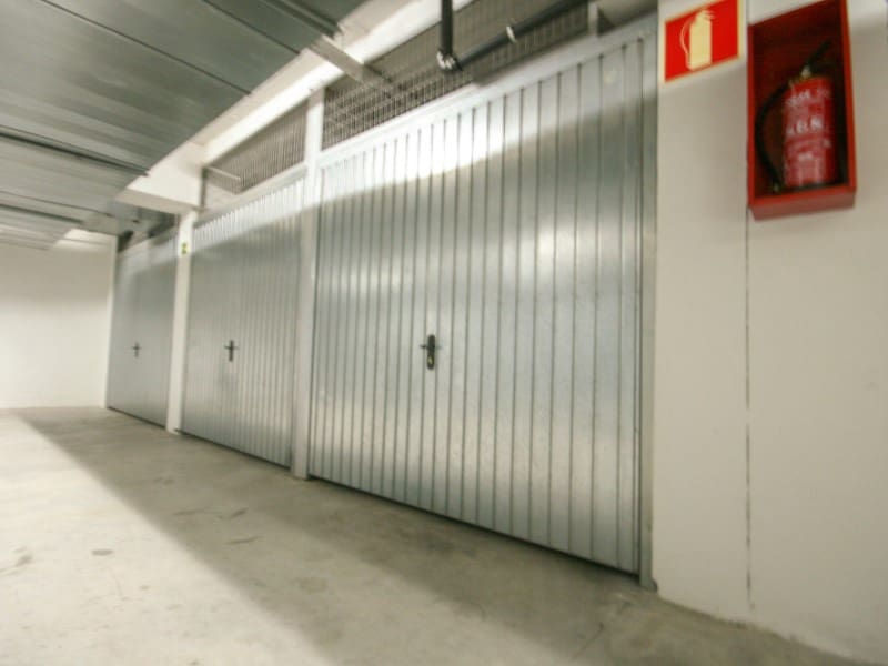 Autotalli myytävänä paikassa Coin - 25 000 € (Ref: 6147830)