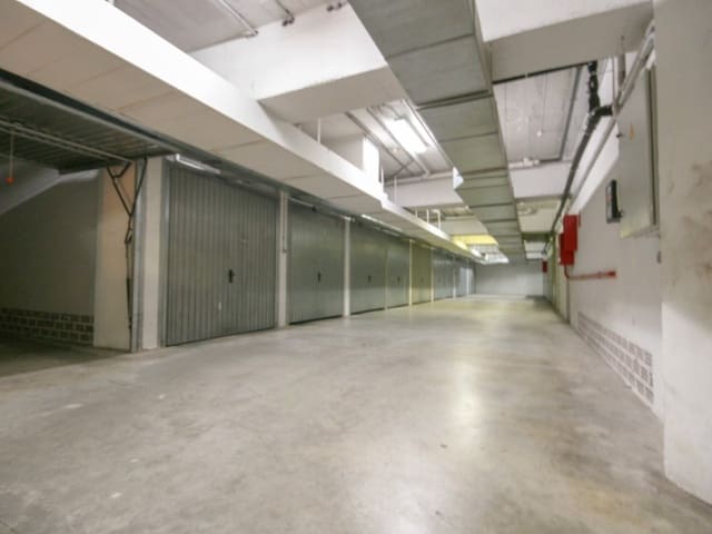 Autotalli myytävänä paikassa Coín - 25 000 € (Ref: 6147830)