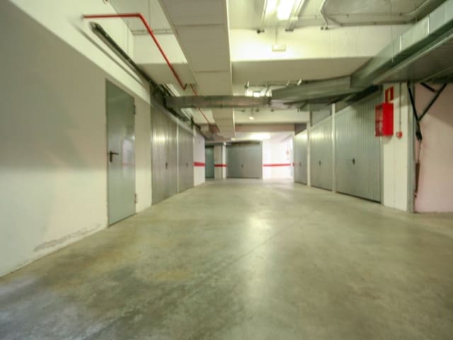 Autotalli myytävänä paikassa Coín - 25 000 € (Ref: 6147830)