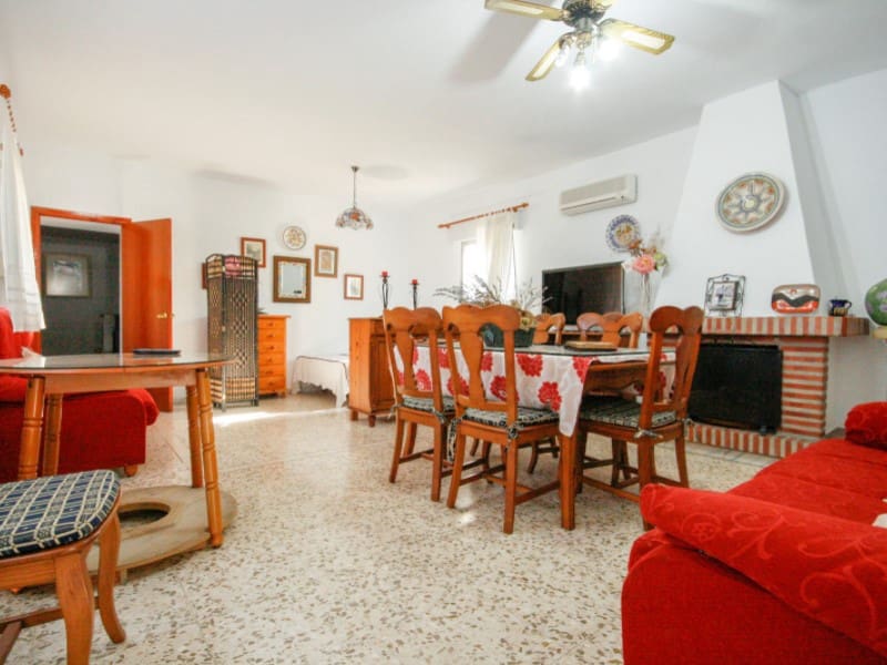 3 soveværelse Finca/Landehus til salg i Coin med garage - € 625.000 (Ref: 7168626)