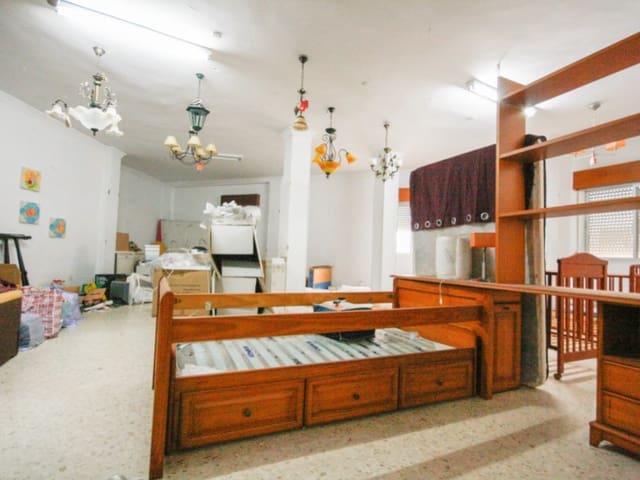 Asunto myytävänä paikassa Alora mukana 
autotalli - 425 000 € (Ref: 7555881)