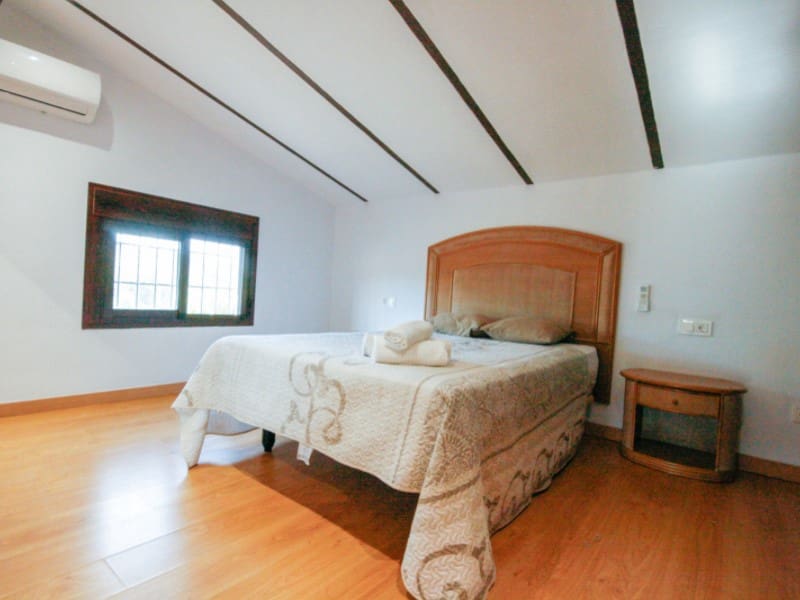 3 soveværelse Finca/Landehus til salg i Coin - € 285.000 (Ref: 7837320)