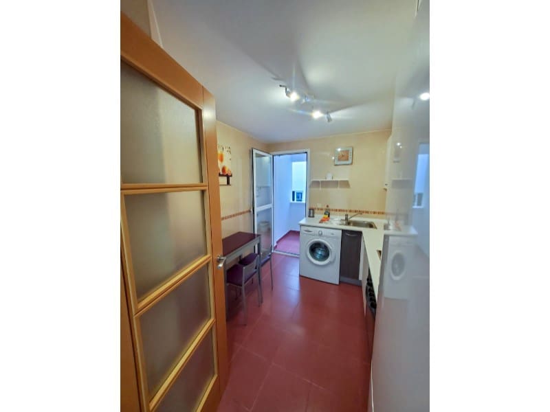 2 bedroom Flat for rent in Guaro with garage - € 800 (Ref: 7991655)