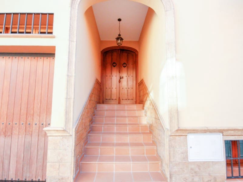 3 camera da letto Villetta Bifamiliare da affittare in Coin con garage - 1.400 € (Rif: 8109951)