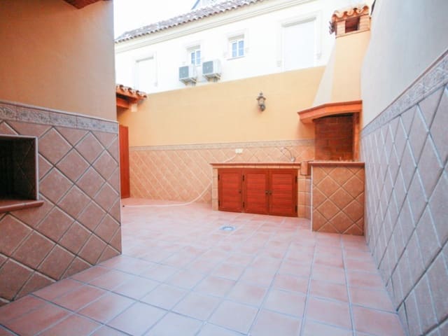 3 camera da letto Villetta Bifamiliare da affittare in Coín con garage - 1.400 € (Rif: 8109951)