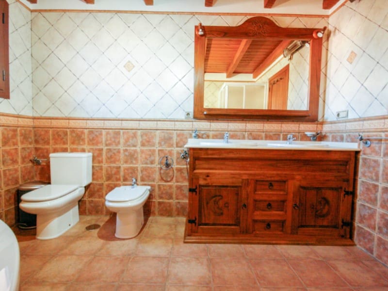 3 camera da letto Villetta Bifamiliare da affittare in Coin con garage - 1.400 € (Rif: 8109951)