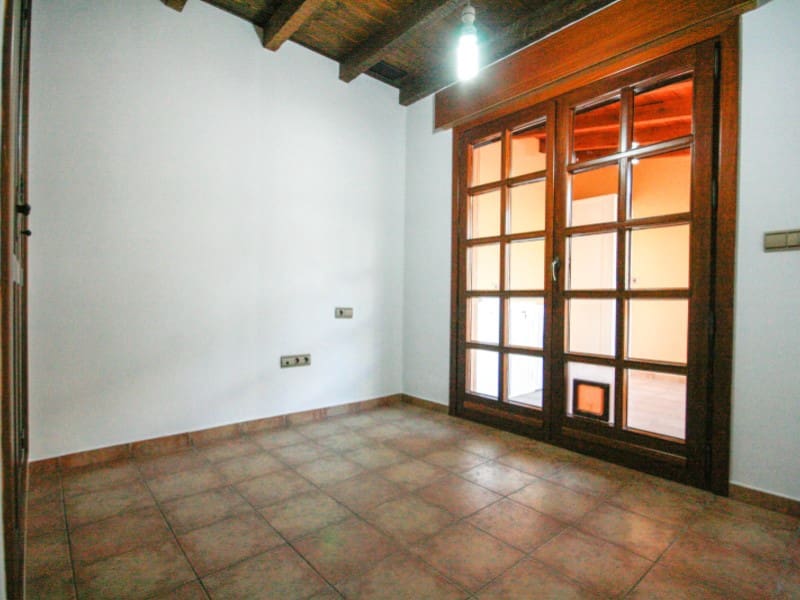 3 camera da letto Villetta Bifamiliare da affittare in Coin con garage - 1.400 € (Rif: 8109951)