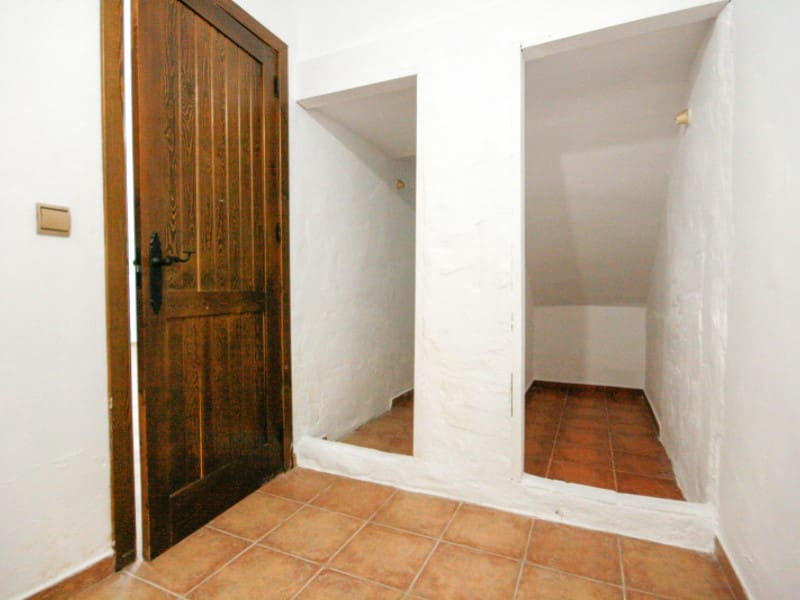 3 camera da letto Villetta Bifamiliare da affittare in Coin con garage - 1.400 € (Rif: 8109951)