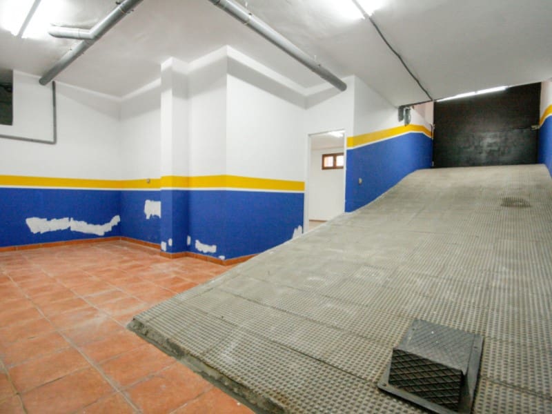 3 camera da letto Villetta Bifamiliare da affittare in Coin con garage - 1.400 € (Rif: 8109951)