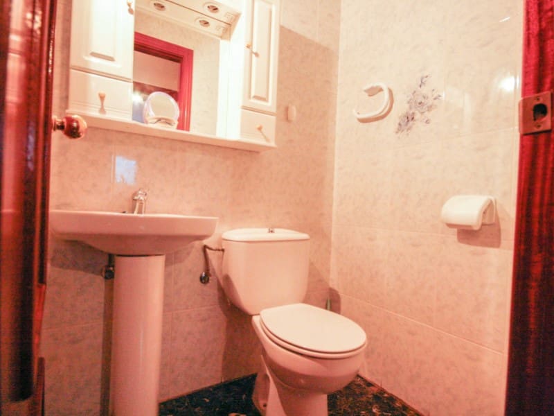 Byhus til salg i Tolox - € 390.000 (Ref: 8254438)