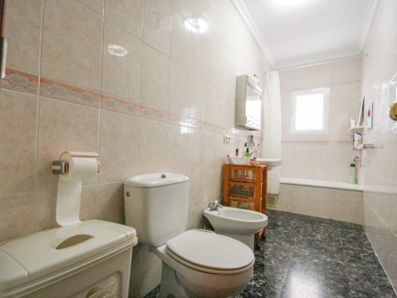 Byhus til salg i Tolox - € 390.000 (Ref: 8254438)