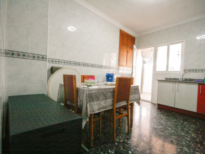 Byhus til salg i Tolox - € 390.000 (Ref: 8254438)