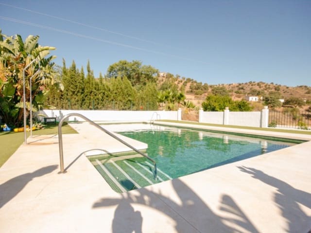 7 slaapkamer Finca/Landhuis te koop in Cerralba, Pizarra - € 1.800.000 (Ref: 8455998)