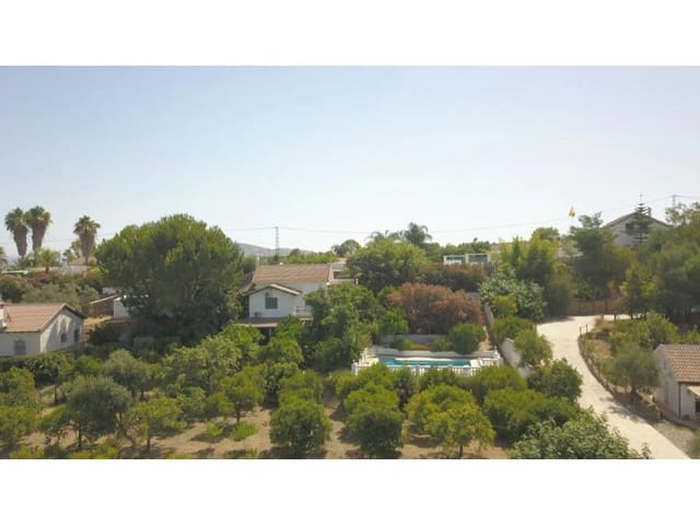 Finca/Casa Rural de 4 habitaciones en Alhaurín el Grande en venta con piscina - 435.000 € (Ref: 8565427)