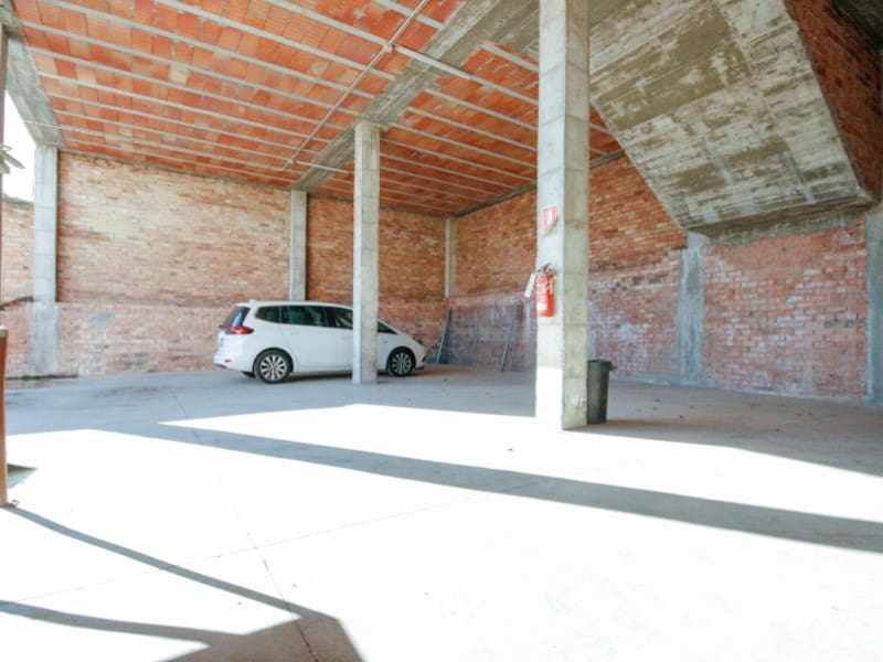 Erhverv til salg i Guaro - € 350.000 (Ref: 8753999)