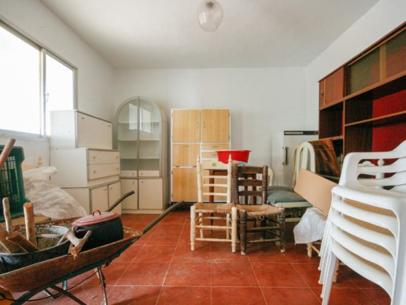 2 soveværelse Finca/Landehus til salg i Coin - € 85.000 (Ref: 8911469)