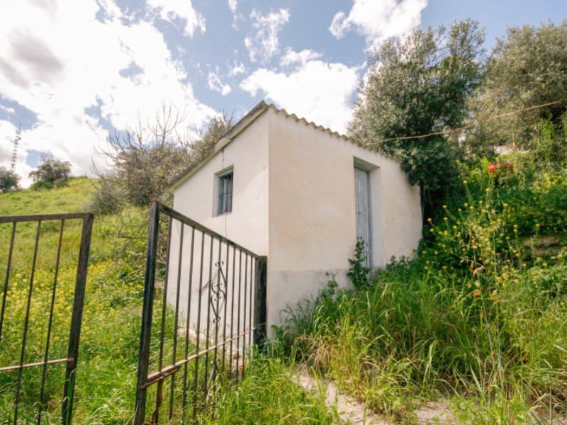 2 soveværelse Finca/Landehus til salg i Coin - € 85.000 (Ref: 8911469)