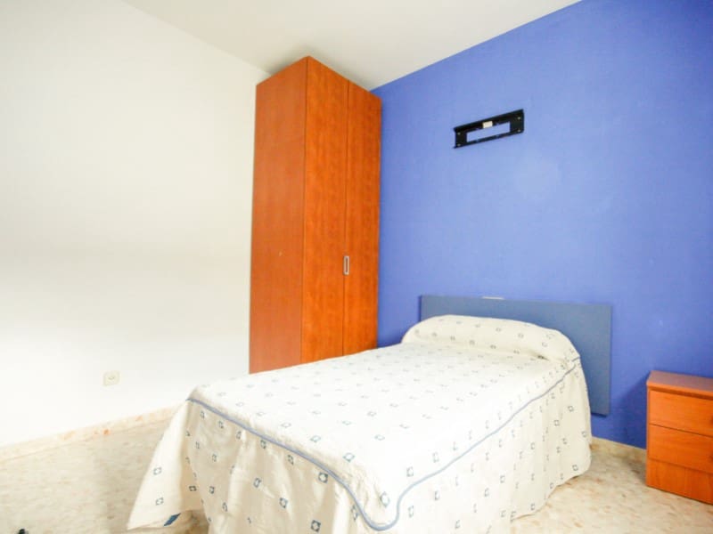 3 bedroom Flat for rent in Coin with garage - € 900 (Ref: 8982600)