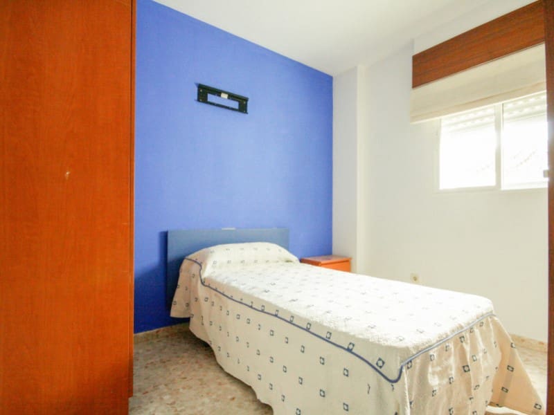 3 bedroom Flat for rent in Coin with garage - € 900 (Ref: 8982600)