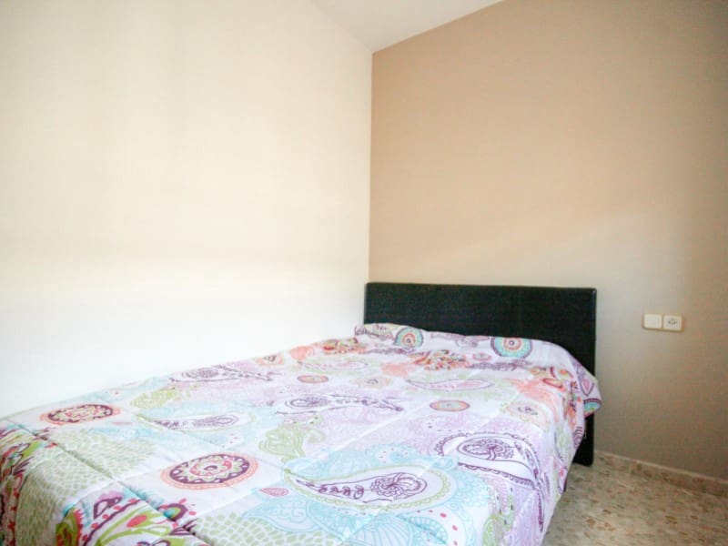 3 bedroom Flat for rent in Coin with garage - € 900 (Ref: 8982600)