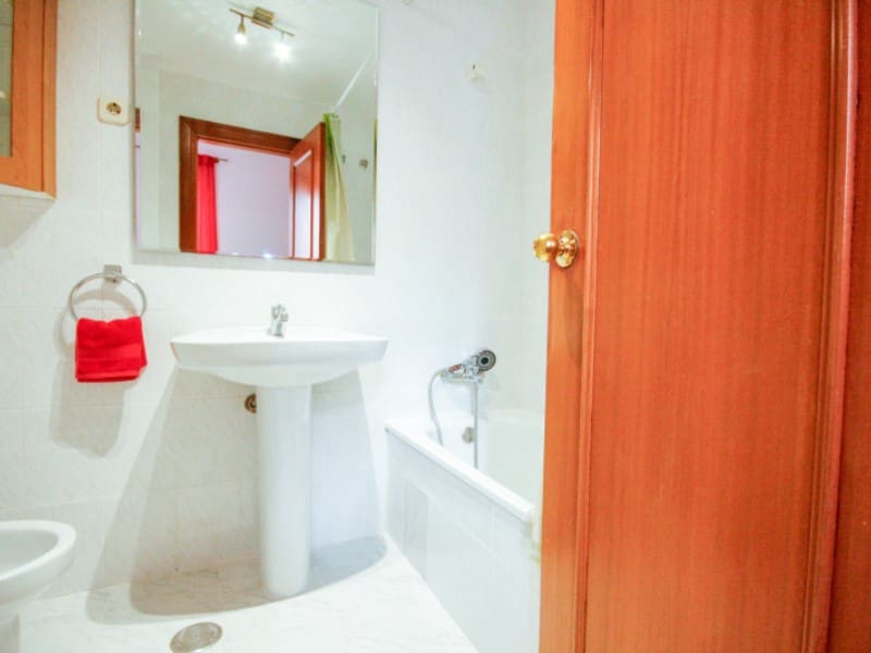 3 bedroom Flat for rent in Coin with garage - € 900 (Ref: 8982600)